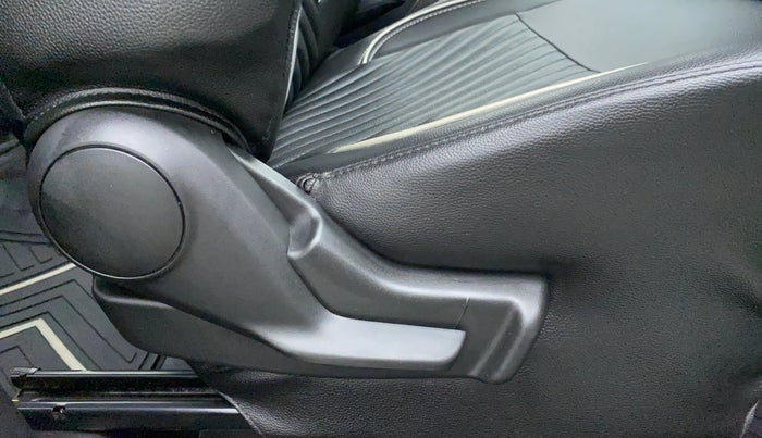 2018 Maruti IGNIS ZETA 1.2 K12 AMT, Petrol, Automatic, 2,654 km, Driver Side Adjustment Panel