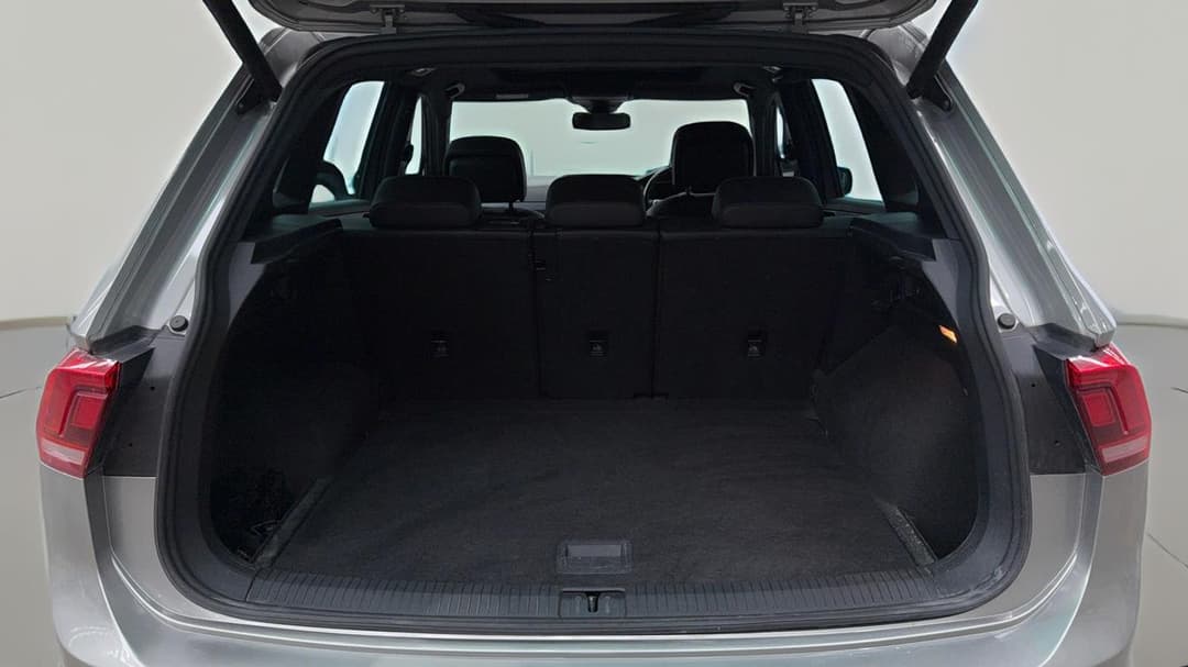 2019 Volkswagen Tiguan 132 Tsi R-line Edition, Automatic, 126463 km, Boot Inside View