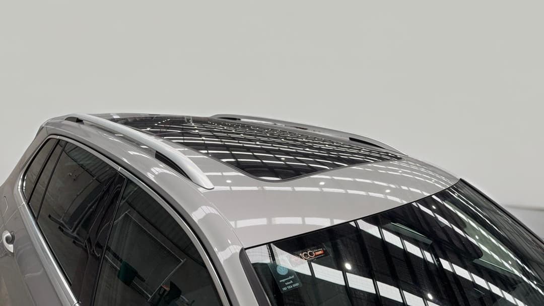 2019 Volkswagen Tiguan 132 Tsi R-line Edition, Automatic, 126463 km, Roof/Sunroof View