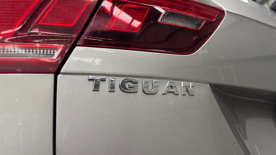 2019 Volkswagen Tiguan 132 Tsi R-line Edition, Automatic, 126463 km, Badge (Boot Left Side)