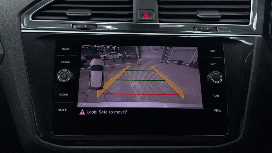 2019 Volkswagen Tiguan 132 Tsi R-line Edition, Automatic, 126463 km, Parking Camera
