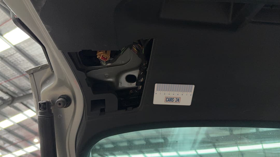 2019 Volkswagen Tiguan 132 Tsi R-line Edition, Automatic, 126463 km, Miscellaneous Interior Not working
