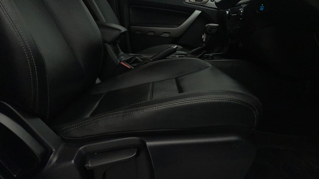 2020 Ford Ranger Xlt 2.0 (4x4), Automatic, 98848 km, Drivers Side Adjustment Panel