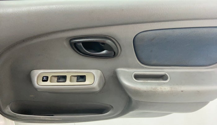 2014 Maruti Alto K10 VXI P, Petrol, Manual, 1,24,096 km, Driver Side Door Panels Controls