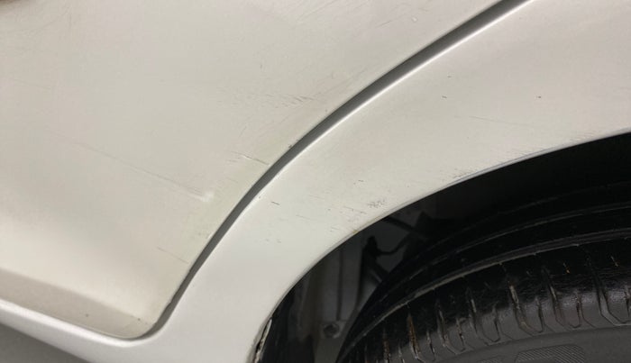 2013 Maruti Swift VDI, Diesel, Manual, 73,784 km, Left quarter panel - Paint has minor damage