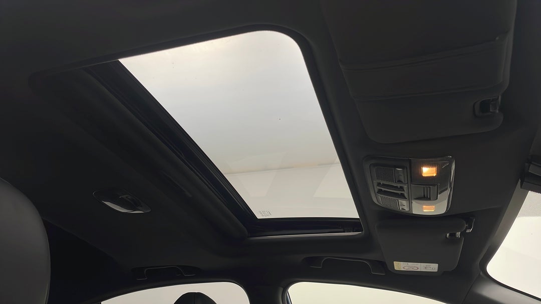 Interior Sunroof/Moonroof