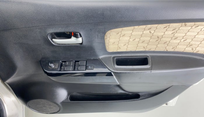 2018 Maruti Wagon R 1.0 VXI, Petrol, Manual, 41,315 km, Driver Side Door Panels Control