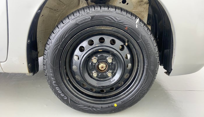 2018 Maruti Wagon R 1.0 VXI, Petrol, Manual, 41,315 km, Right Front Wheel