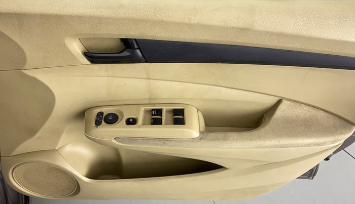 2013 Honda City S MT PETROL, CNG, Manual, 45,482 km, Driver Side Door Panels Control