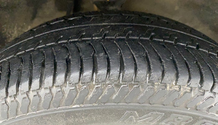2011 Maruti Alto K10 VXI P, Petrol, Manual, 31,273 km, Right Front Tyre Tread