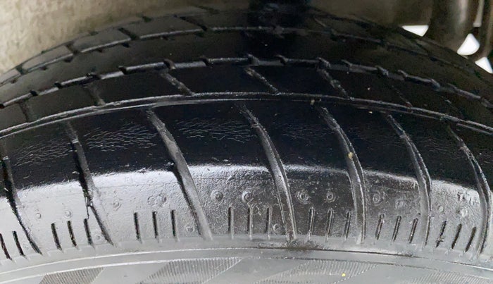 2018 Maruti Celerio VXI CNG D, CNG, Manual, 40,424 km, Left Rear Tyre Tread