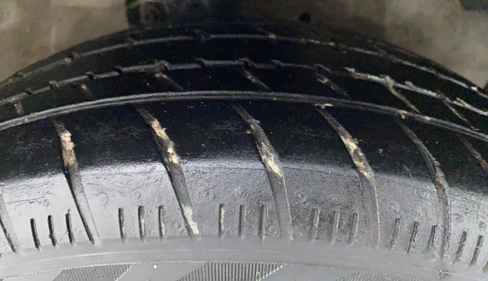 2018 Maruti Celerio VXI CNG D, CNG, Manual, 40,424 km, Right Front Tyre Tread
