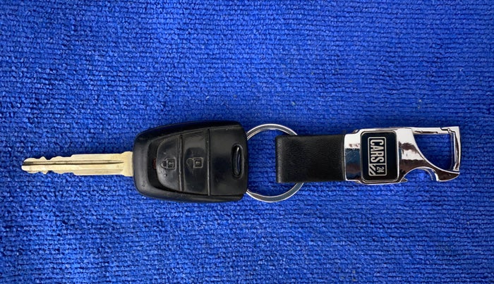 2014 Hyundai Grand i10 MAGNA 1.2 KAPPA VTVT, Petrol, Manual, 39,697 km, Key Close Up