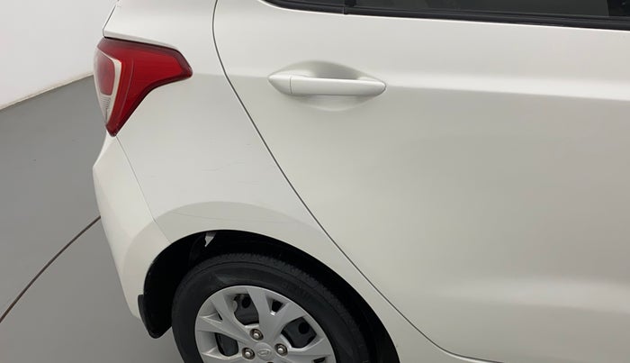 2014 Hyundai Grand i10 MAGNA 1.2 KAPPA VTVT, Petrol, Manual, 39,697 km, Right quarter panel - Minor scratches