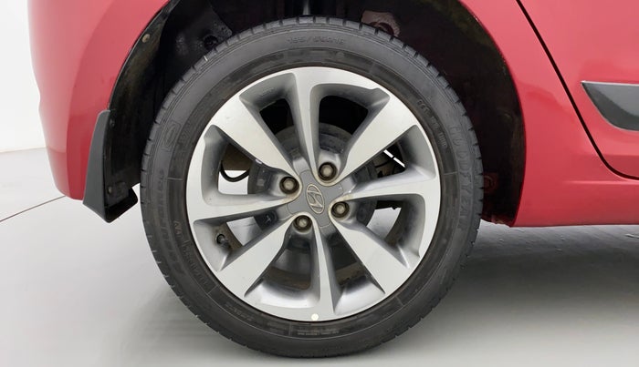 2016 Hyundai Elite i20 ASTA 1.2 (O), Petrol, Manual, 1,111 km, Right Rear Wheel