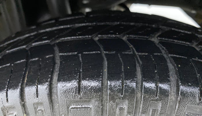2018 Maruti Alto 800 LXI, Petrol, Manual, 21,001 km, Left Rear Tyre Tread