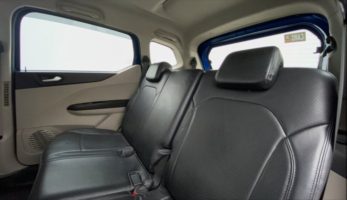 2019 Renault TRIBER RXZ, Petrol, Manual, 86,065 km, Right Side Rear Door Cabin