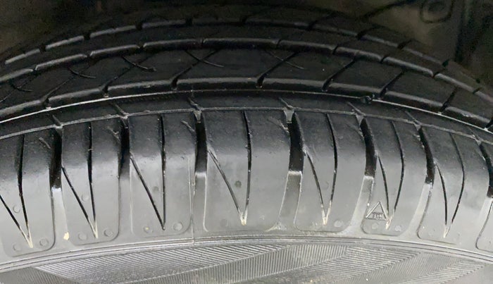 2010 Honda City S MT PETROL, Petrol, Manual, 47,507 km, Right Front Tyre Tread