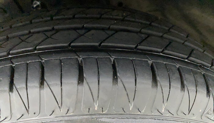 2010 Honda City S MT PETROL, Petrol, Manual, 47,507 km, Left Front Tyre Tread