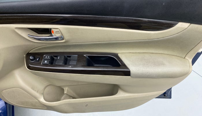 2018 Maruti Ciaz ZETA 1.4 VVT, Petrol, Manual, 37,972 km, Driver Side Door Panels Control