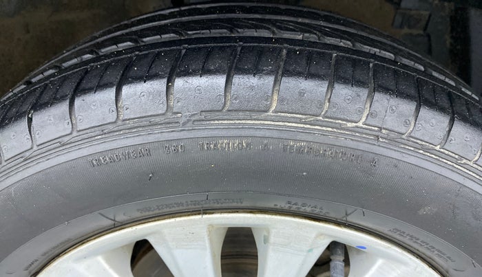2018 Maruti Ciaz ZETA 1.4 VVT, Petrol, Manual, 37,972 km, Right Front Tyre Tread