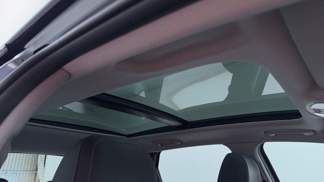 Interior Sunroof/Moonroof