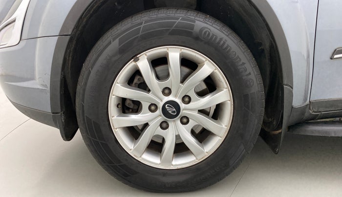 2016 Mahindra XUV500 W10, Diesel, Manual, 60,919 km, Left Front Wheel