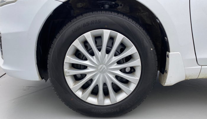 2016 Maruti Ciaz VXI PLUS, CNG, Manual, 65,333 km, Left Front Wheel