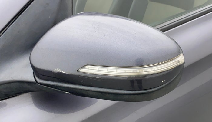 2017 Hyundai Elite i20 SPORTZ 1.2, CNG, Manual, 82,282 km, Left rear-view mirror - Indicator light has minor damage
