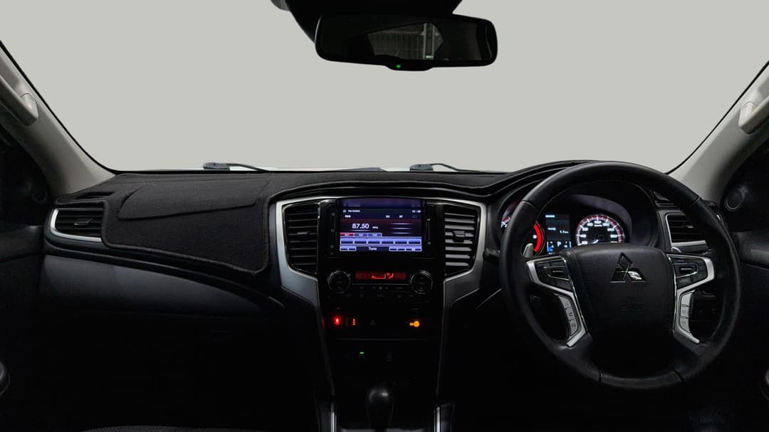 2021 Mitsubishi Triton Gls (4x4), Automatic, 64547 km, Dashboard View