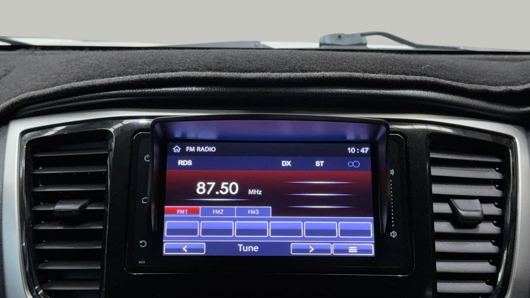 2021 Mitsubishi Triton Gls (4x4), Automatic, 64547 km, Infotainment System