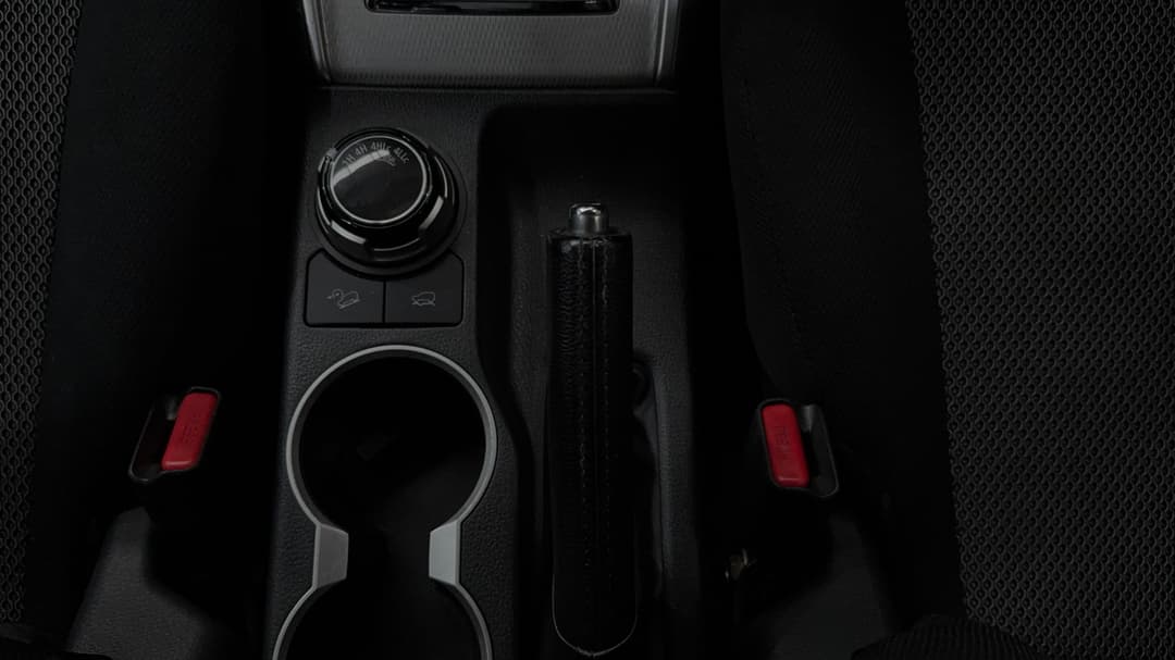 2021 Mitsubishi Triton Gls (4x4), Automatic, 64547 km, Handbrake