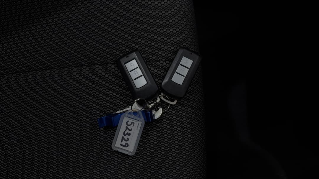 2021 Mitsubishi Triton Gls (4x4), Automatic, 64547 km, Key Close-up