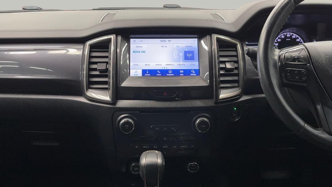 2020 Ford Everest Titanium (4WD 7 Seat), Automatic, 116260 km, Center Console