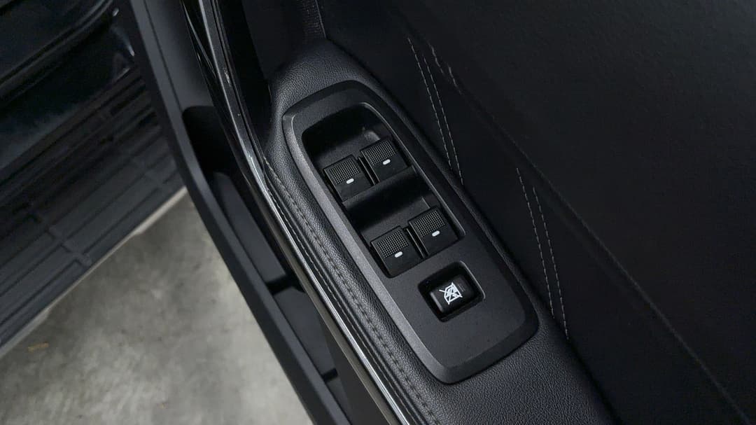 2020 Ford Everest Titanium (4WD 7 Seat), Automatic, 116260 km, Drivers Side Door Panel Controls