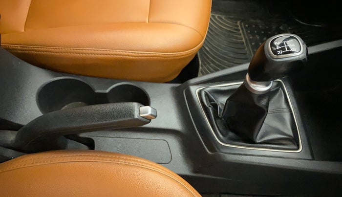 2015 Hyundai Elite i20 ASTA 1.2, Petrol, Manual, 80,069 km, Gear Lever
