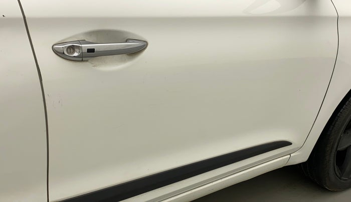 2015 Hyundai Elite i20 ASTA 1.2, Petrol, Manual, 80,069 km, Driver-side door - Minor scratches
