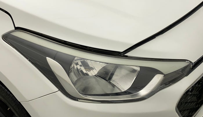 2015 Hyundai Elite i20 ASTA 1.2, Petrol, Manual, 80,069 km, Right headlight - Minor scratches