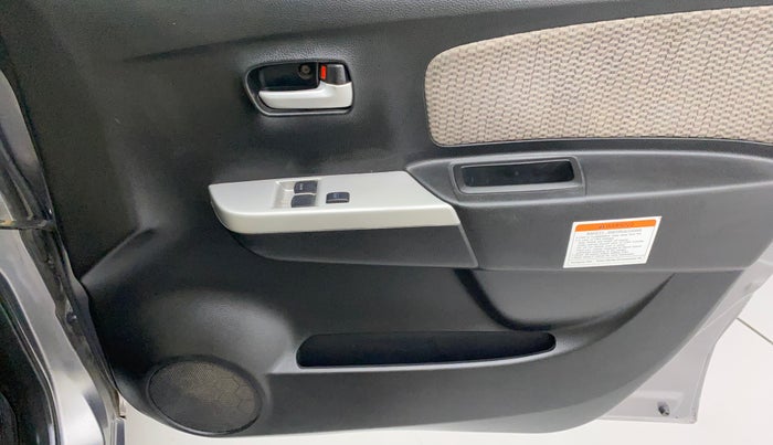 2015 Maruti Wagon R 1.0 LXI CNG, CNG, Manual, 56,564 km, Driver Side Door Panels Control