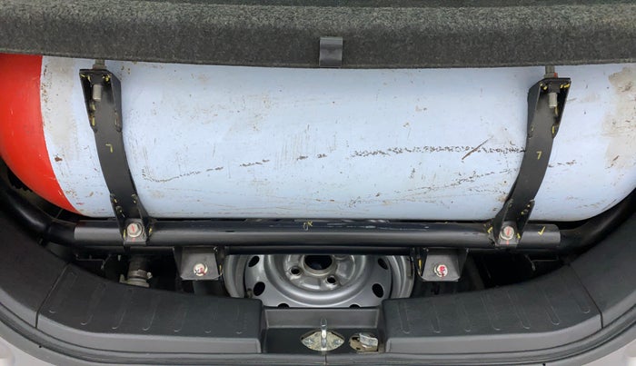 2015 Maruti Wagon R 1.0 LXI CNG, CNG, Manual, 56,564 km, Boot Inside