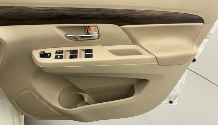 2019 Maruti Ertiga ZXI AT SHVS, Petrol, Automatic, 14,699 km, Driver Side Door Panels Control