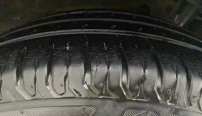 2019 Maruti Ertiga ZXI AT SHVS, Petrol, Automatic, 14,699 km, Right Rear Tyre Tread