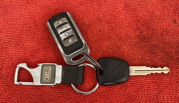 2014 Maruti Wagon R 1.0 LXI CNG, CNG, Manual, 86,447 km, Key Close Up