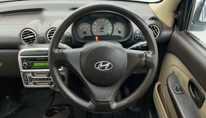 2014 Hyundai Santro Xing GLS, Petrol, Manual, 38,018 km, Steering Wheel Close Up