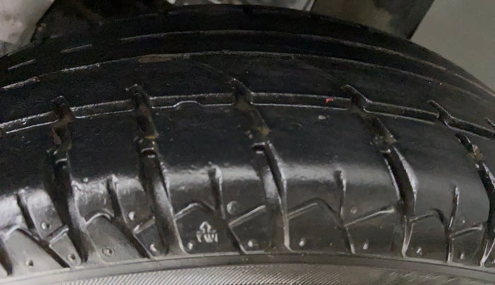 2014 Hyundai Santro Xing GLS, Petrol, Manual, 38,018 km, Left Rear Tyre Tread