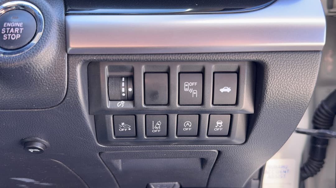 2016 Subaru Liberty 2.5i Premium, Automatic, 109138 km, Utility Switches/Buttons