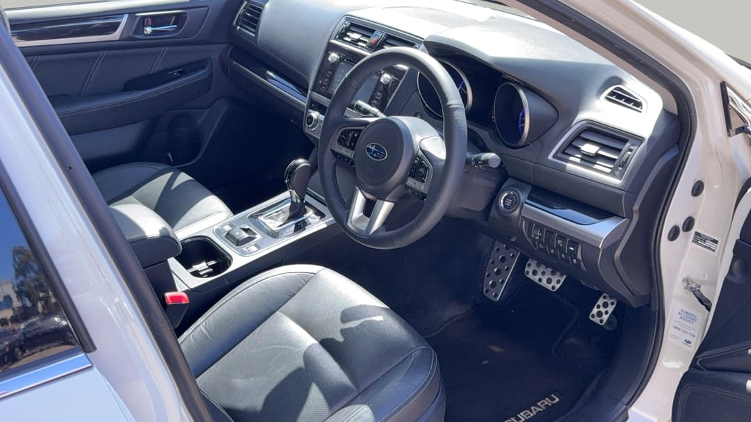 2016 Subaru Liberty 2.5i Premium, Automatic, 109138 km, Right Side Front Door Cabin View