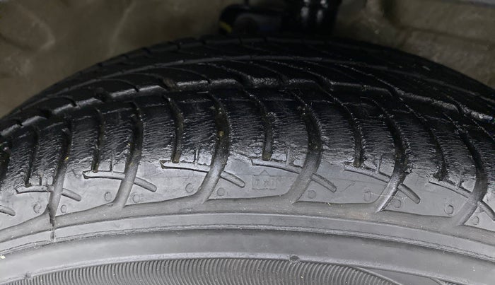 2018 Maruti Celerio X ZXI OPT AMT, Petrol, Automatic, 11,039 km, Right Front Tyre Tread