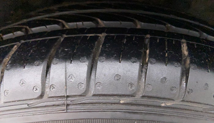 2011 Honda City V MT PETROL, Petrol, Manual, 63,580 km, Left Rear Tyre Tread