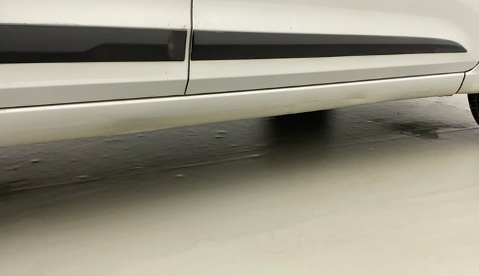 2017 Hyundai Elite i20 SPORTZ 1.2, Petrol, Manual, 43,456 km, Right running board - Minor scratches